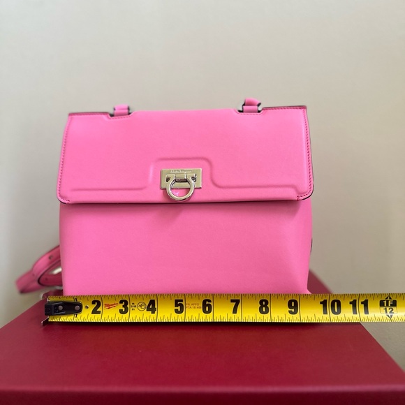 Salvatore Ferragamo Pink Trifoglio Women Crossbody Top handle Handbag NEW - Picture 8 of 9